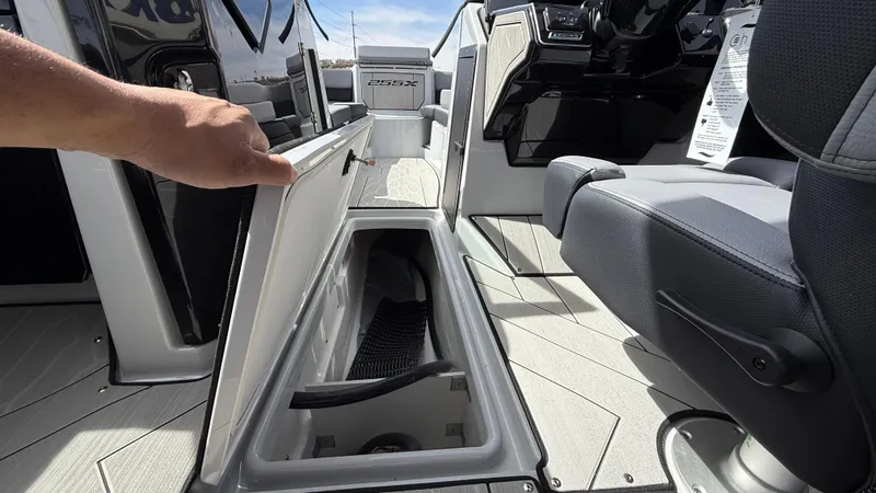 Slide: The Image of Yamaha 255XD 2025 - 59