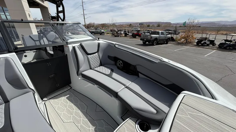 Slide: The Image of Yamaha 255XD 2025 - 64