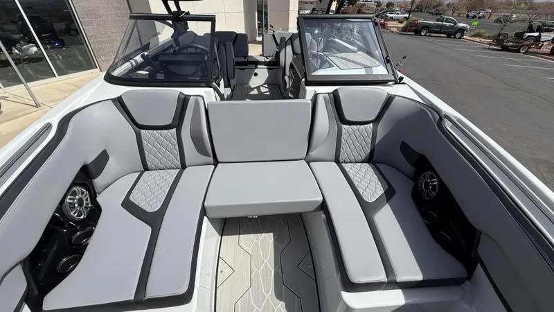 Slide: The Image of Yamaha 255XD 2025 - 68