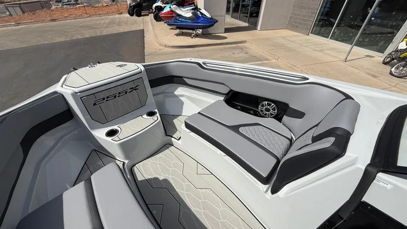 Slide: The Image of Yamaha 255XD 2025 - 69