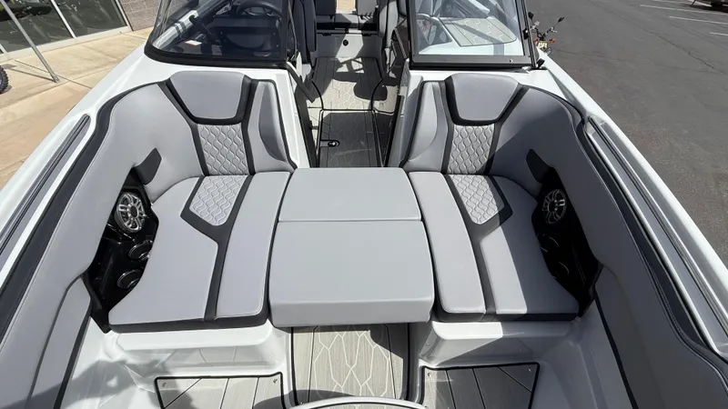 Slide: The Image of Yamaha 255XD 2025 - 73