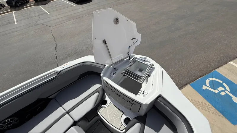 Slide: The Image of Yamaha 255XD 2025 - 77