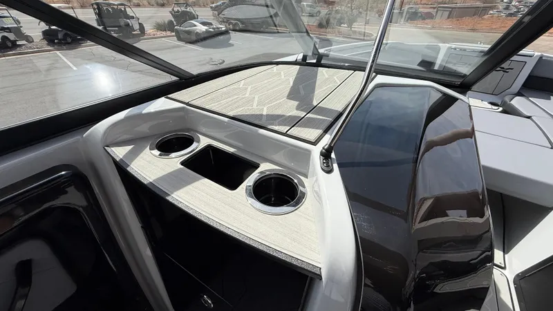 Slide: The Image of Yamaha 255XD 2025 - 82