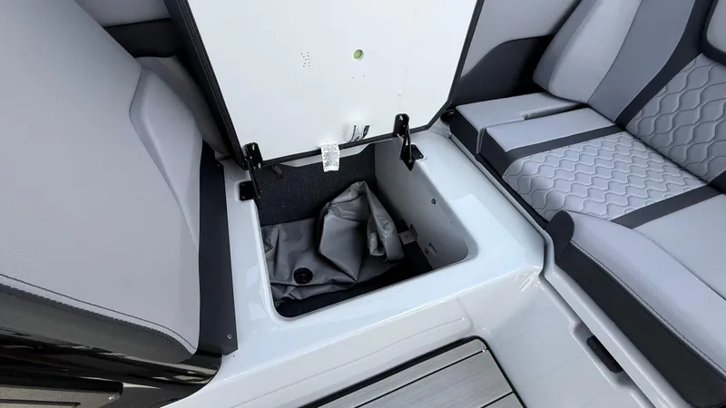 Slide: The Image of Yamaha 255XD 2025 - 84