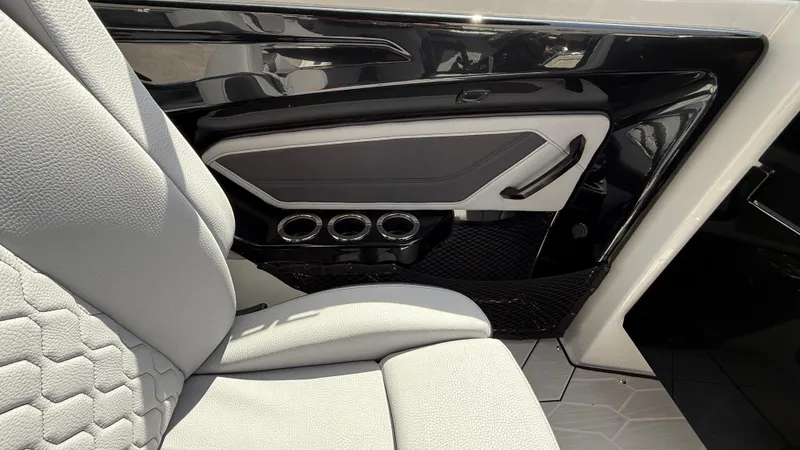 Slide: The Image of Yamaha 255XD 2025 - 94