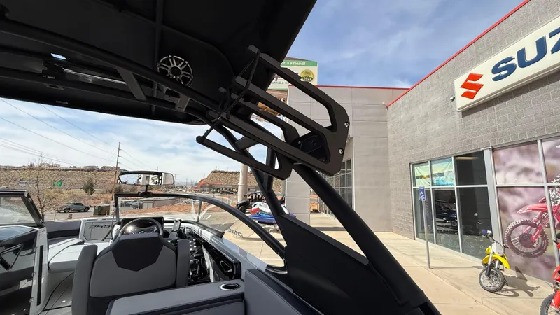 Slide: The Image of Yamaha 255XD 2025 - 99