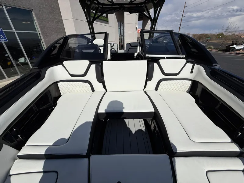 Slide: The Image of Yamaha 275SD 2025 - 109