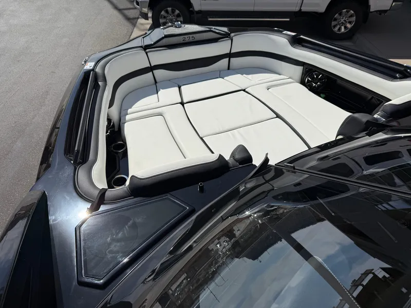 Slide: The Image of Yamaha 275SD 2025 - 110