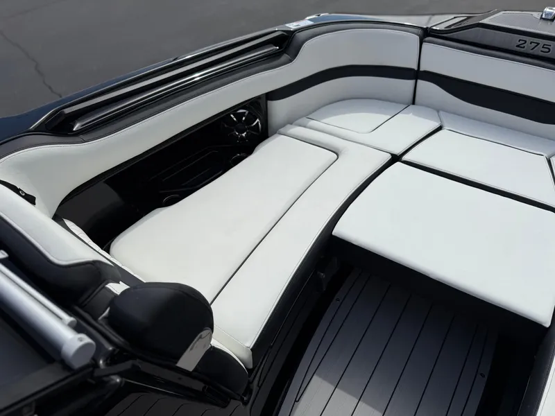 Slide: The Image of Yamaha 275SD 2025 - 114