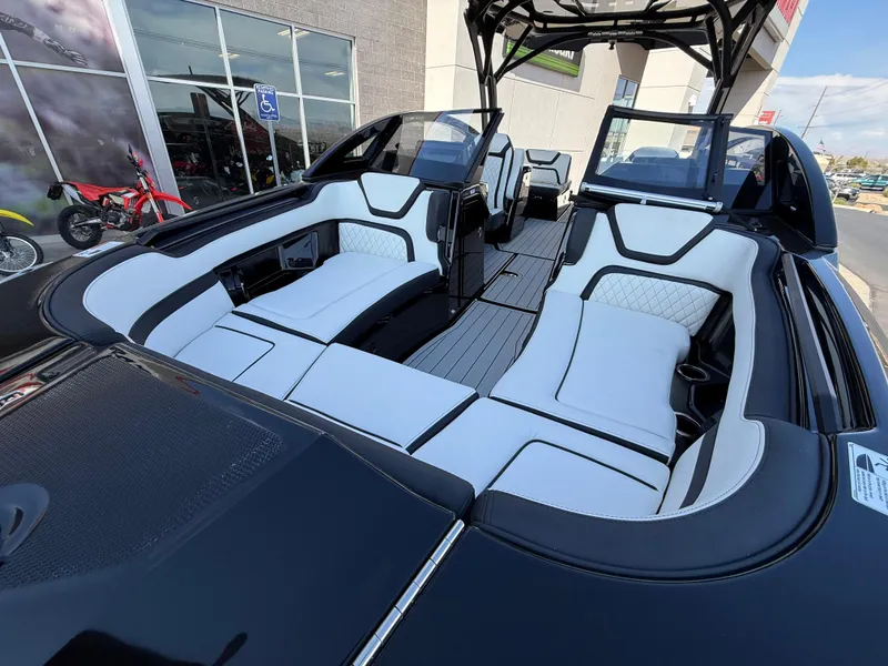 Slide: The Image of Yamaha 275SD 2025 - 117