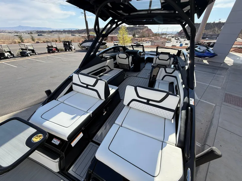 Slide: The Image of Yamaha 275SD 2025 - 118