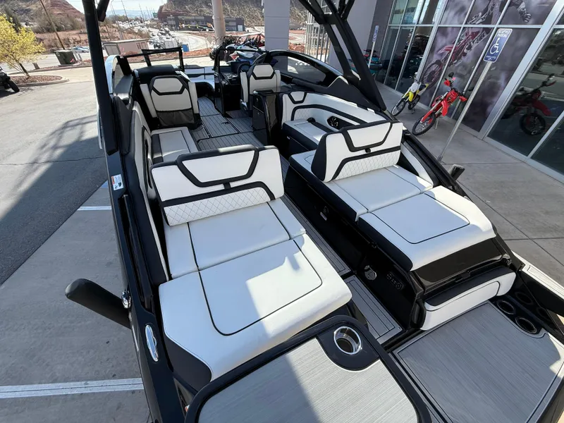 Slide: The Image of Yamaha 275SD 2025 - 119