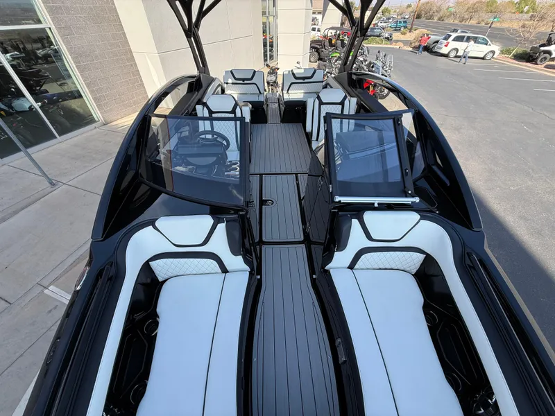 Slide: The Image of Yamaha 275SD 2025 - 124