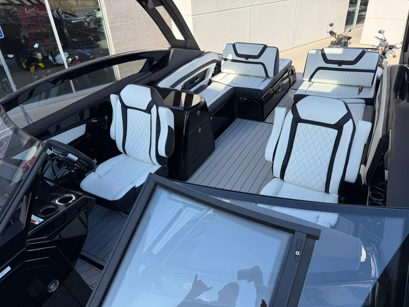 Slide: The Image of Yamaha 275SD 2025 - 126