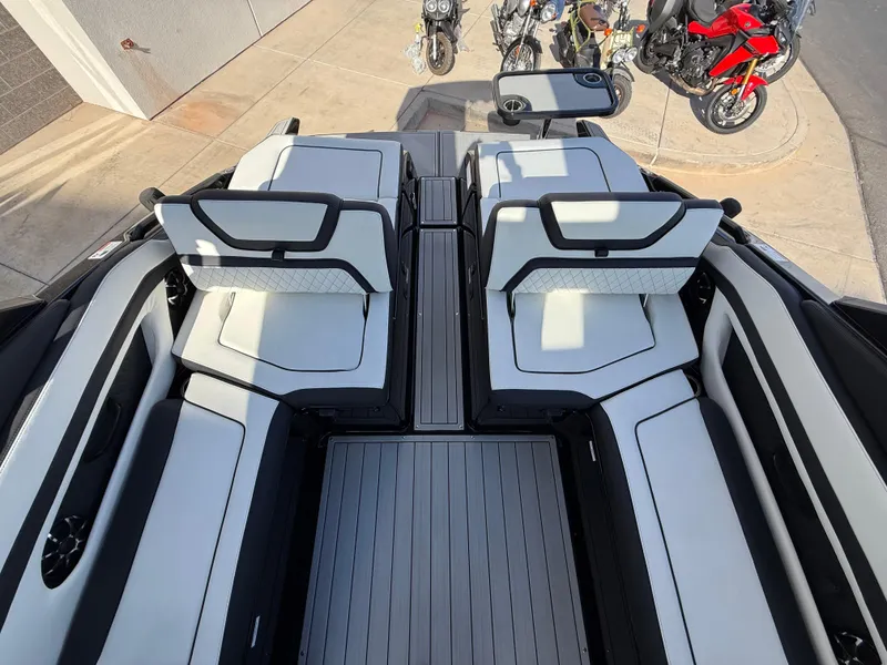 Slide: The Image of Yamaha 275SD 2025 - 129