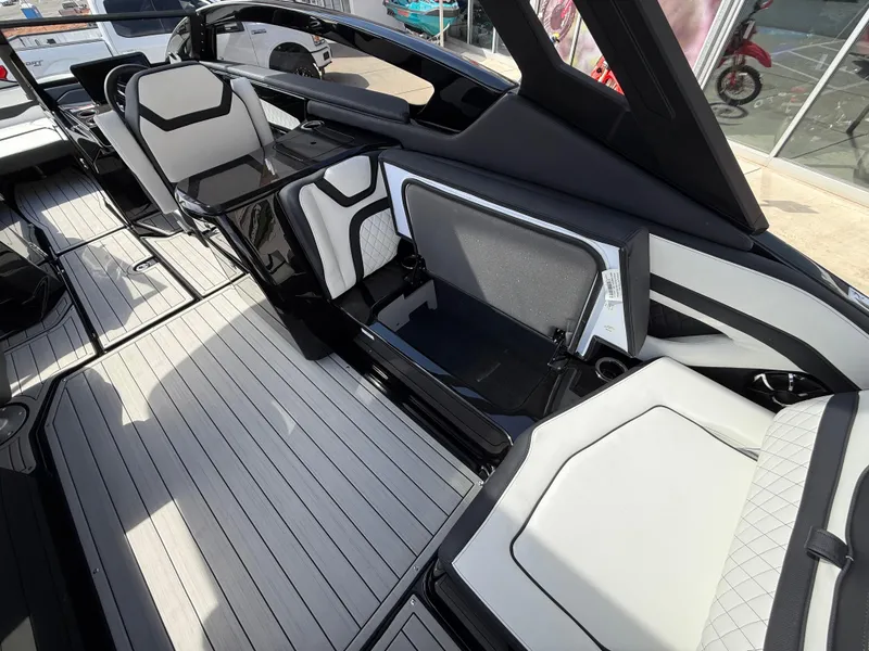 Slide: The Image of Yamaha 275SD 2025 - 57