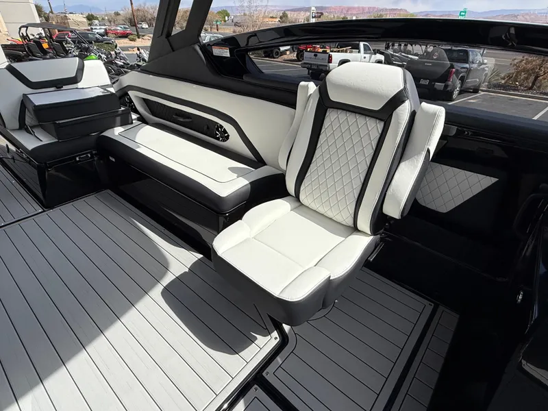 Slide: The Image of Yamaha 275SD 2025 - 60