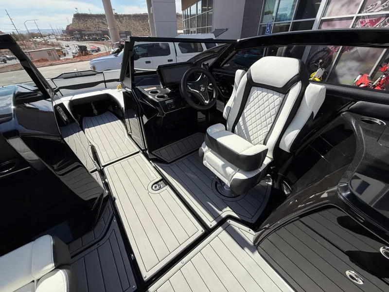 Slide: The Image of Yamaha 275SD 2025 - 75