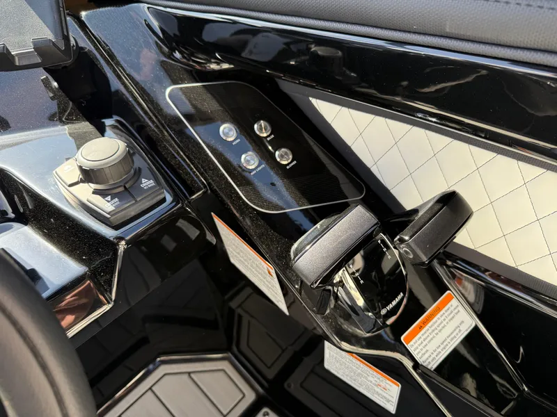 Slide: The Image of Yamaha 275SD 2025 - 81