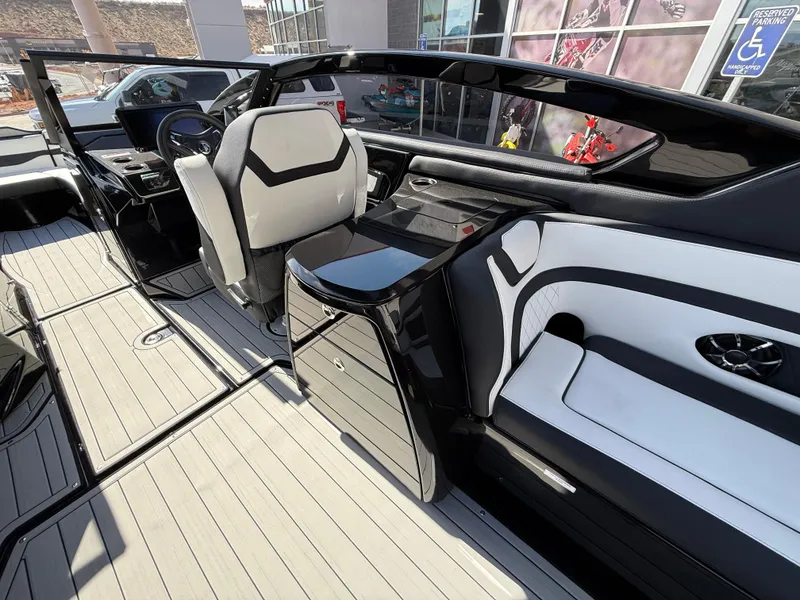 Slide: The Image of Yamaha 275SD 2025 - 84