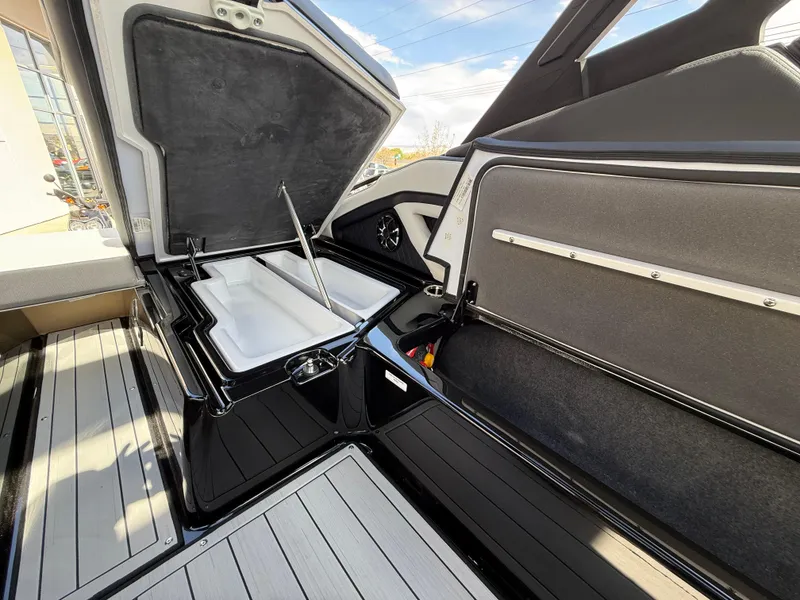 Slide: The Image of Yamaha 275SD 2025 - 89