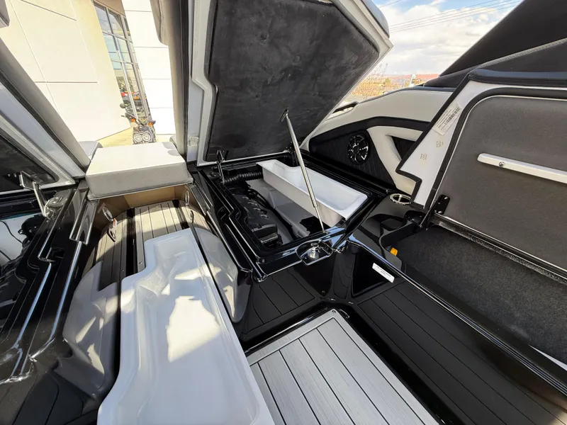 Slide: The Image of Yamaha 275SD 2025 - 91