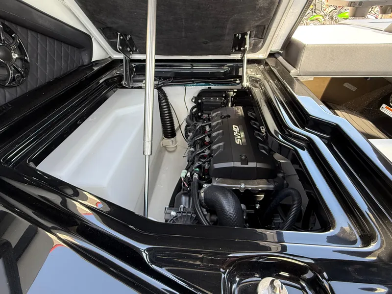 Slide: The Image of Yamaha 275SD 2025 - 92