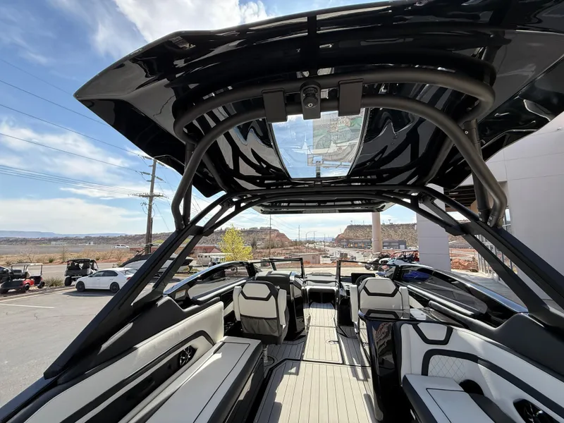 Slide: The Image of Yamaha 275SD 2025 - 94