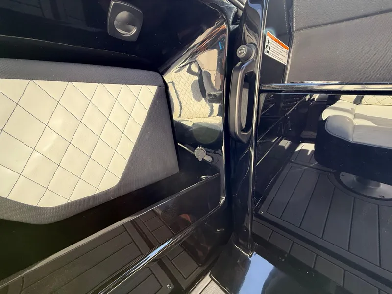 Slide: The Image of Yamaha 275SD 2025 - 98