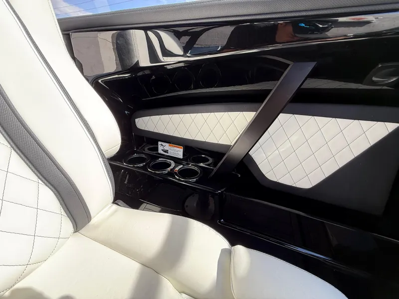 Slide: The Image of Yamaha 275SD 2025 - 99