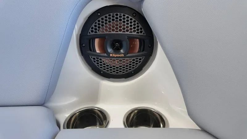 Slide: The Image of MasterCraft NXT24 2025 - 32