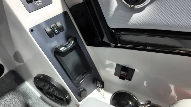 Slide: The Image of MasterCraft NXT24 2025 - 47