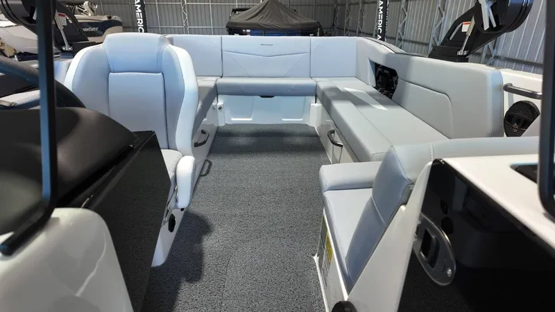 Slide: The Image of MasterCraft NXT24 2025 - 60