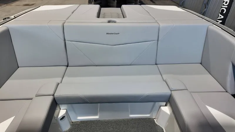 Slide: The Image of MasterCraft NXT24 2025 - 72