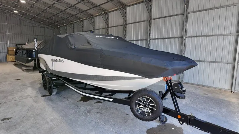 Slide: The Image of MasterCraft NXT24 2025 - 85