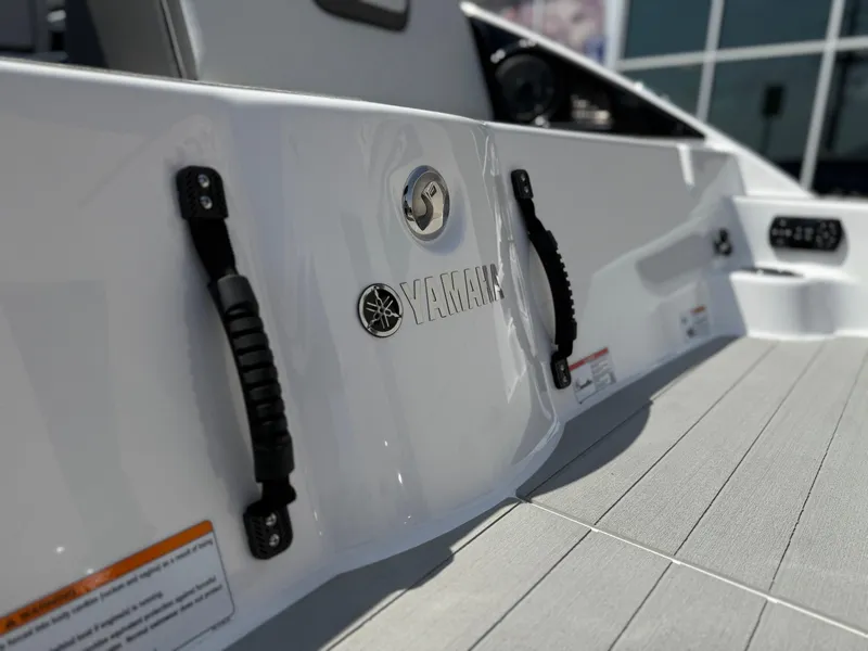 Slide: The Image of 2025 Yamaha Boats AR250, sleek design with sturdy handles and modern features. - 27