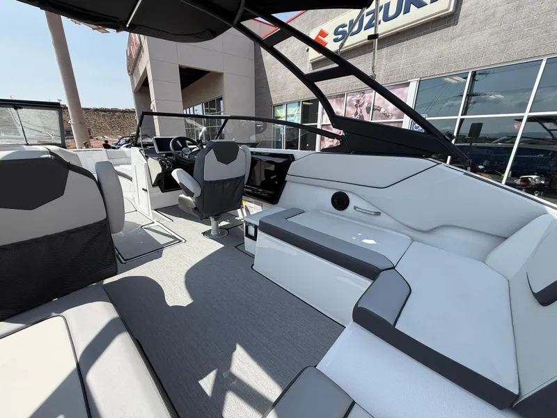 Slide: The Image of 2025 Yamaha Boats AR250 interior with modern seating and sleek design. - 40