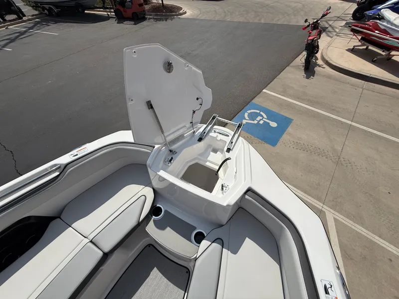 Slide: The Image of Yamaha AR250 2025 - 60