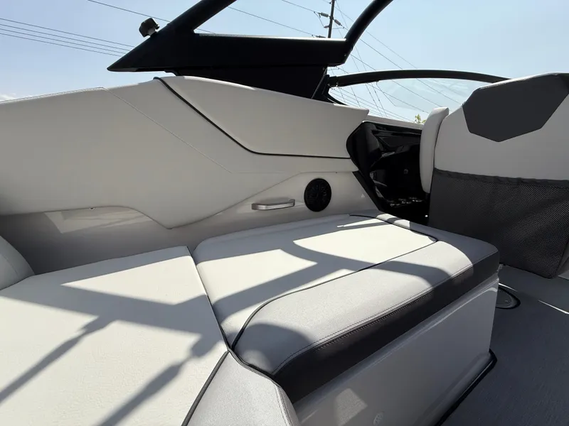 Slide: The Image of Yamaha AR250 2025 - 80