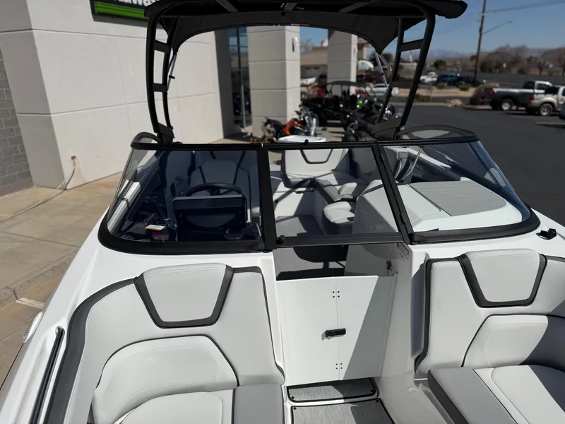 Slide: The Image of Yamaha AR250 2025 - 70