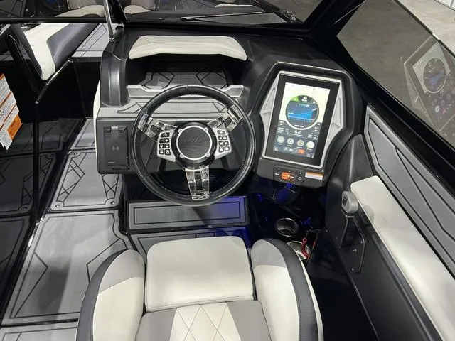 Slide: The Image of Tigé Z3 2021 - 15