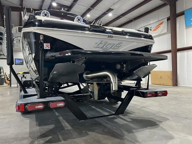 Slide: The Image of Tigé Z3 2021 - 3