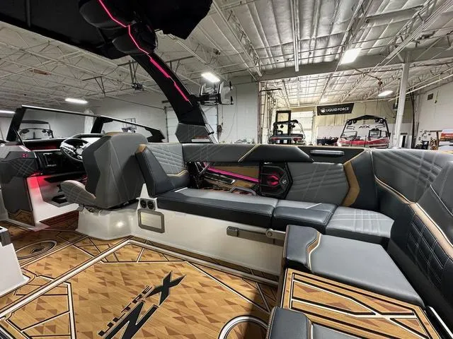 Slide: The Image of Tigé 25ZX 2025 - 13