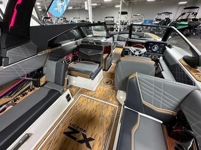 Slide: The Image of Tigé 25ZX 2025 - 14