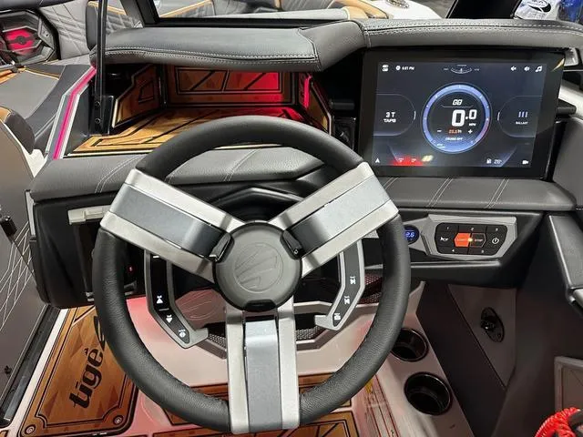 Slide: The Image of Tigé 25ZX 2025 - 16