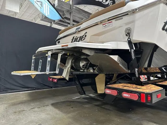 Slide: The Image of Tigé 25ZX 2025 - 7