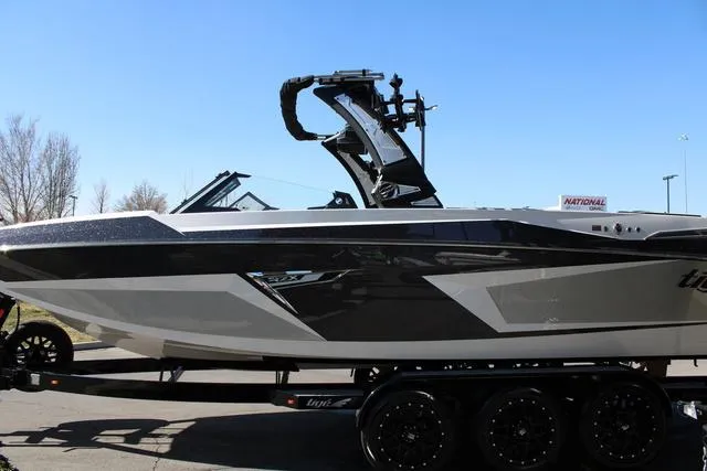 Slide: The Image of Tigé 24RZX 2024 - 4