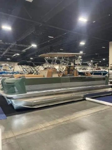 Slide: The Image of Avalon Geo Fish 2585 CRF 2025 - 10