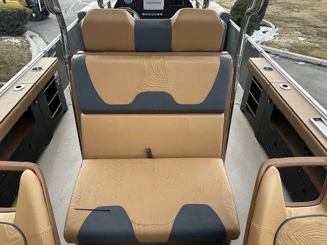 Slide: The Image of Avalon Geo Fish 2585 CRF 2025 - 6