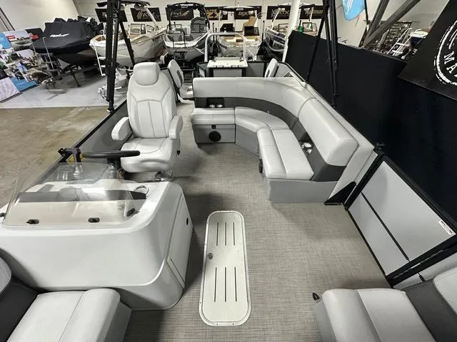 Slide: The Image of Bentley Pontoons Fish N Cruise 223 (Sport3) 2023 - 11